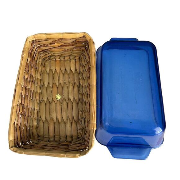 Cobalt Blue Anchor Hocking Loaf Dish 1.5 Qt Baking Pan w/ Woven Serving Basket - Picture 3 of 9